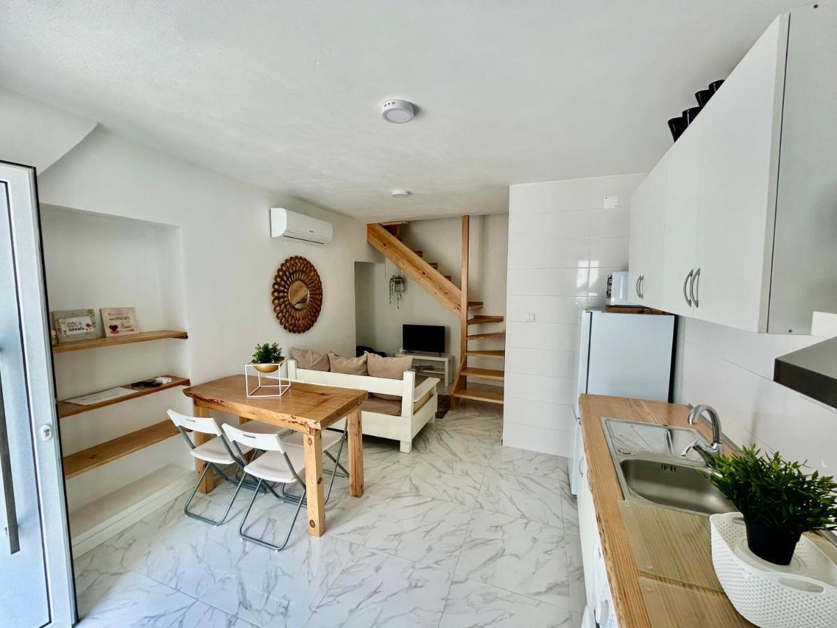 Casinha Da Patricia Apartment Nazare Exterior photo